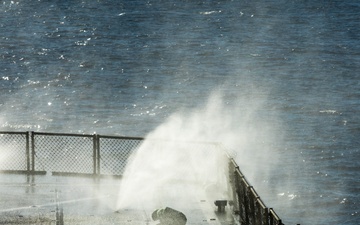 USS Blue Ridge Conducts Counter Measure Wash-Down System Testing