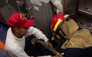 USS Stockdale conducts firefighting training