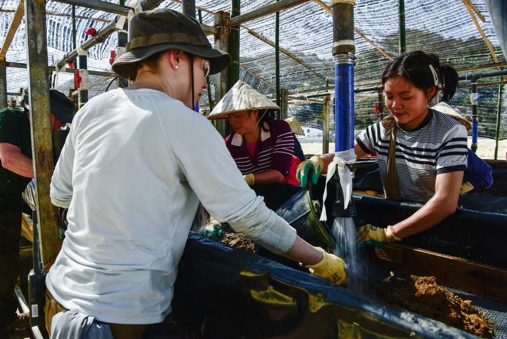 DPAA and Lao Personnel Move Screening Station in Laos