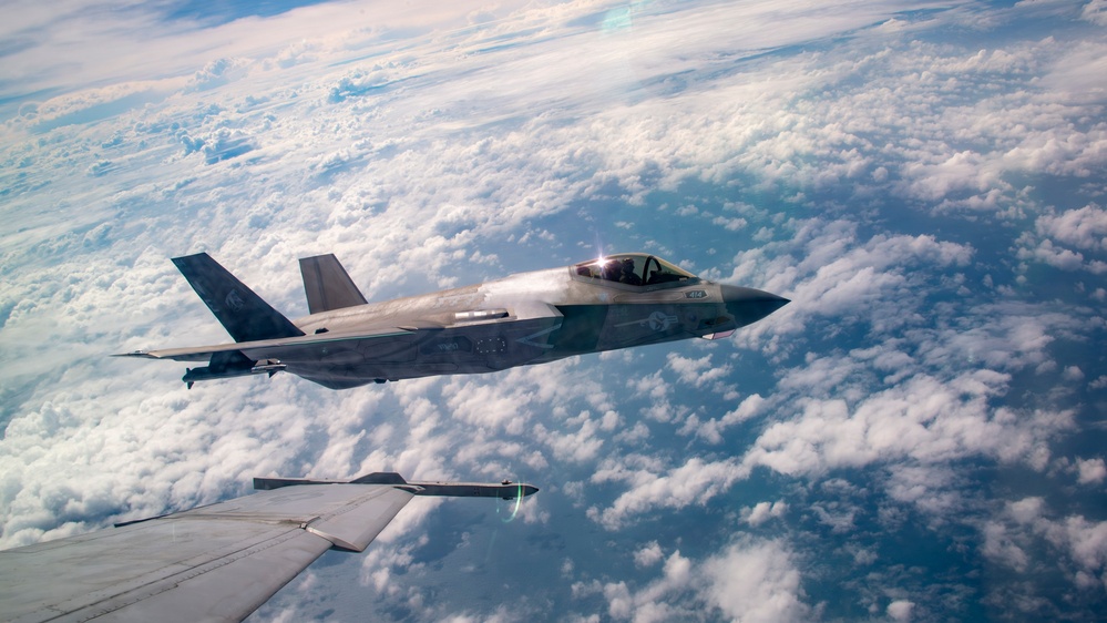 Carrier Air Wing Two Conducts Routine Flight Operations in the South China Sea