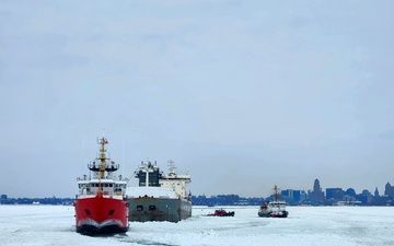 U.S. Coast Guard monitors Manitoulin transit Lake Erie