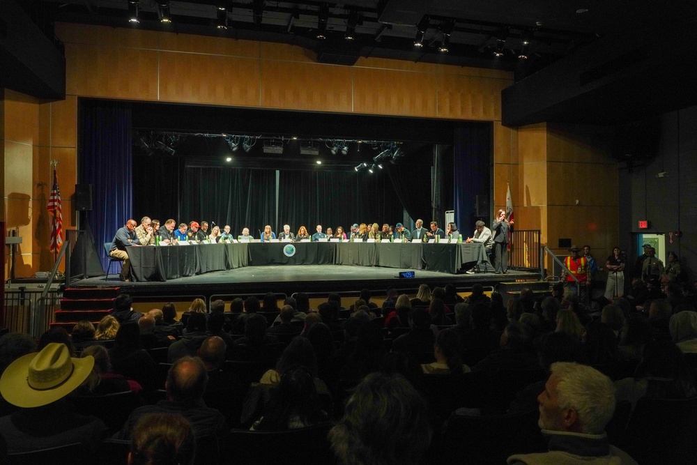 Malibu Residents Assemble at Townhall