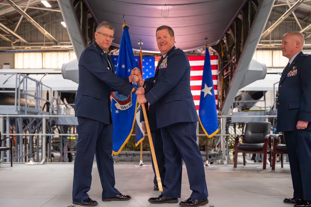 Commander of the 139th Airlift Wing relinquishes command