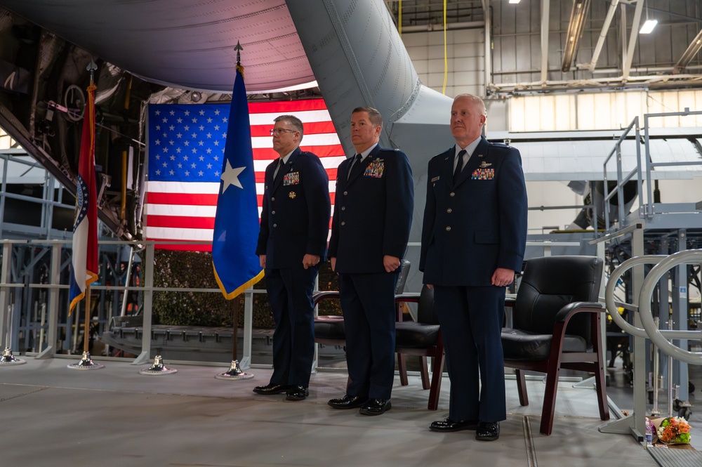 Commander of the 139th Airlift Wing relinquishes command