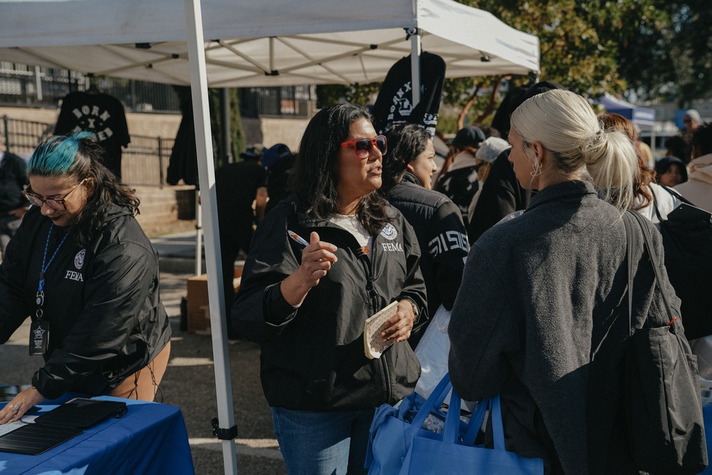 FEMA Attends Robinson Park Dodgers Community Giveaway