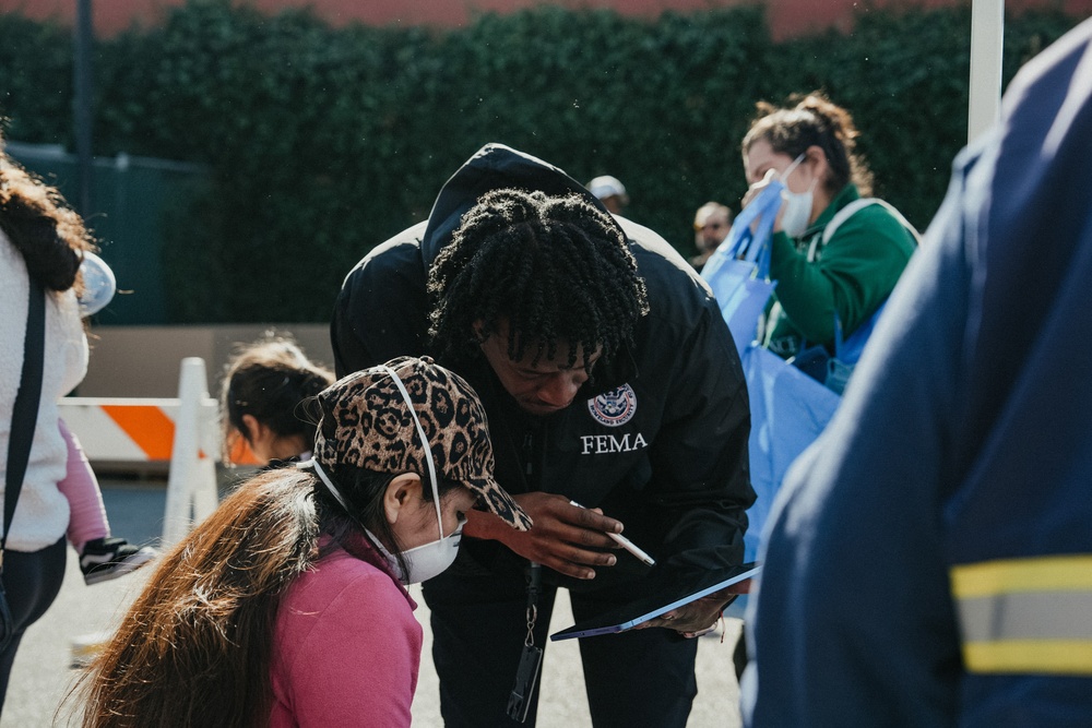 FEMA Attends Robinson Park Dodgers Community Giveaway