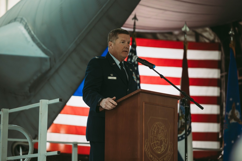 Col. Barret Golden assumes command of the 139th Airlift Wing