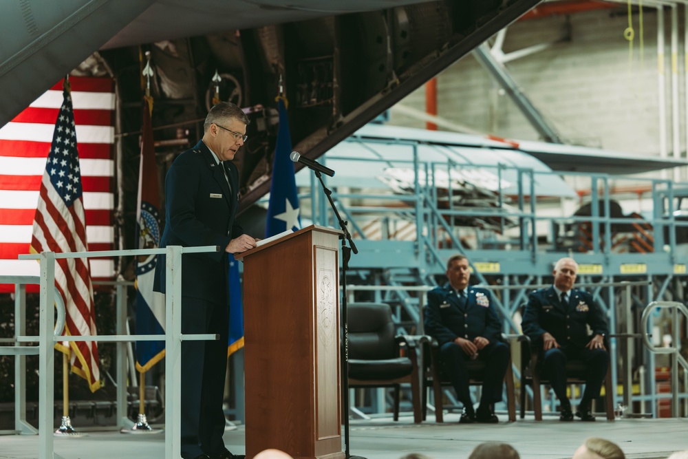 Col. Barret Golden assumes command of the 139th Airlift Wing