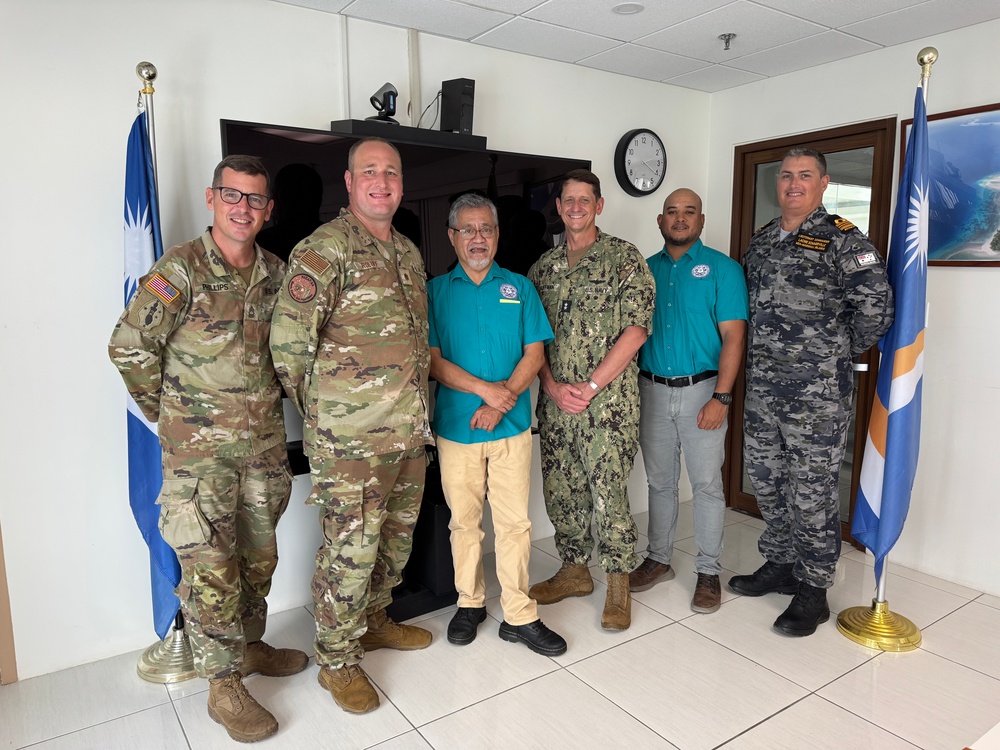 Marshall Islands, military leaders strengthen partnership, defense