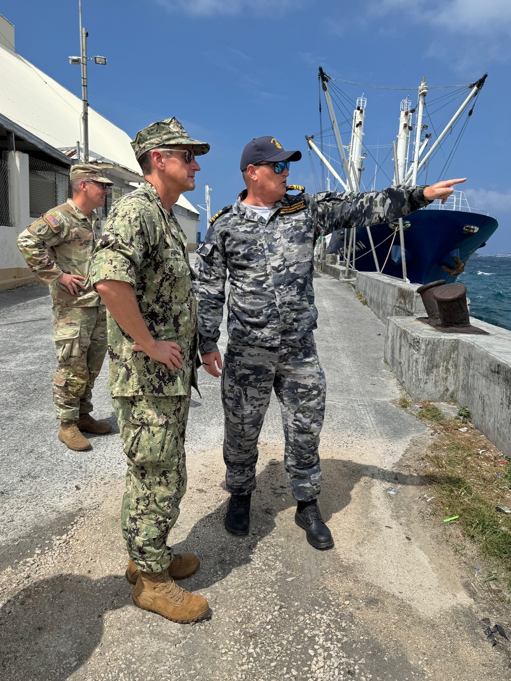 Marshall Islands, military leaders strengthen partnership, defense