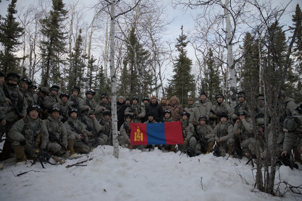 JPMRC 25-02 Strengthens Ties with Mongolian Armed Forces during a Distinguished Visitor Day