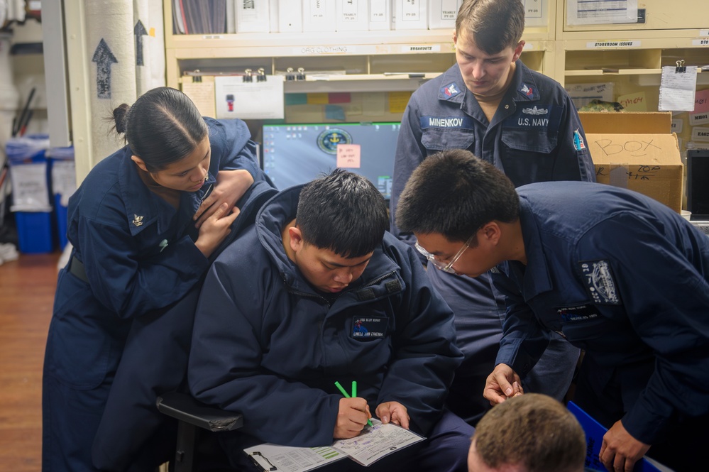 USS Blue Ridge Conducts Medical Training Drills