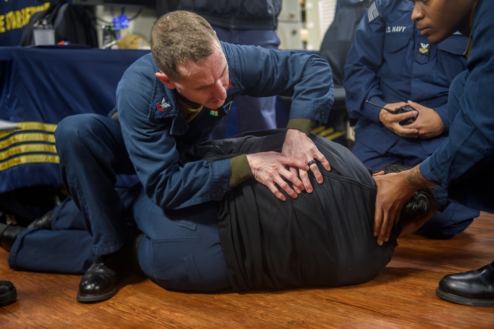 USS Blue Ridge Conducts Medical Training Drills