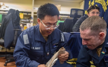 USS Blue Ridge Conducts Medical Training Drills