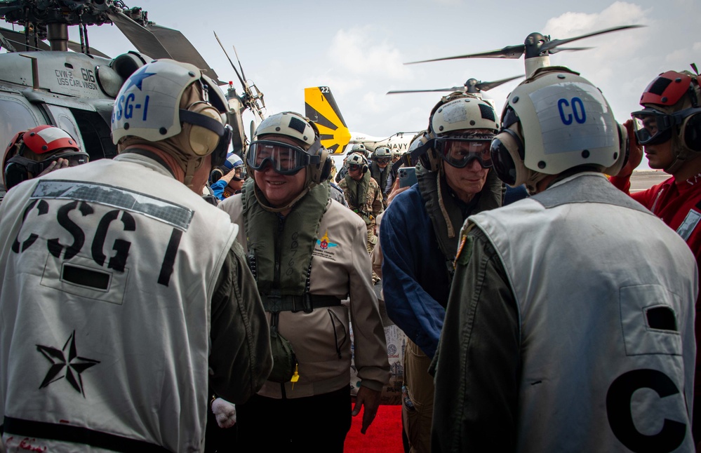 USS Carl Vinson (CVN 70) Hosts Distinguished Visitors from Thailand