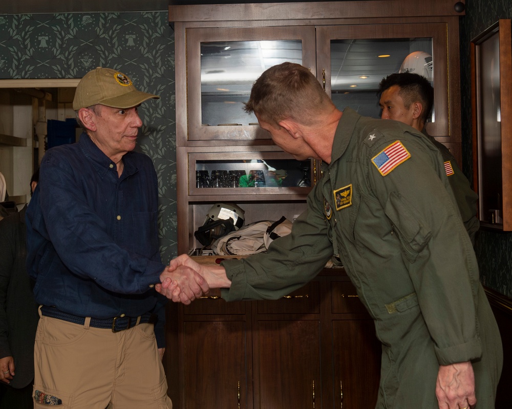 USS Carl Vinson (CVN 70) Hosts Distinguished Visitors from Thailand