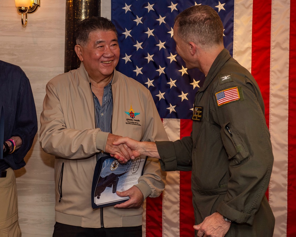 USS Carl Vinson (CVN 70) Hosts Distinguished Visitors from Thailand