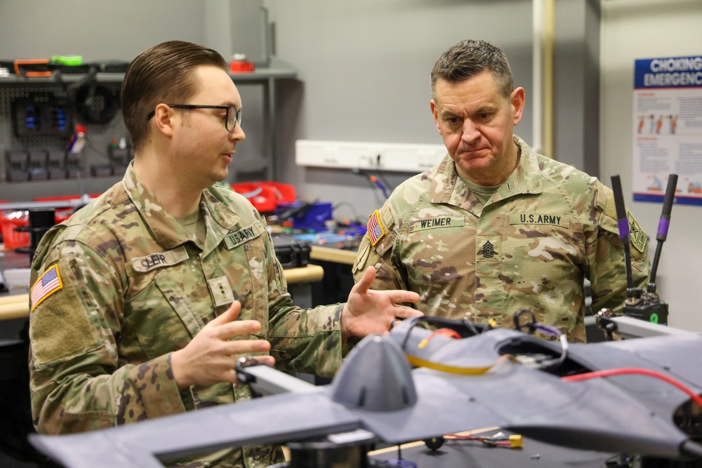 The Sergeant Major of the Army visits high-tech workshop