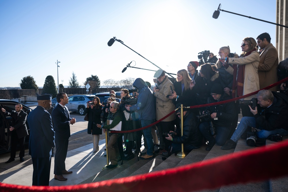 SD Hegseth Arrives at the Pentagon