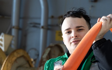 USS Gerald R. Ford (CVN 78) Sailors conduct hydrostatic testing