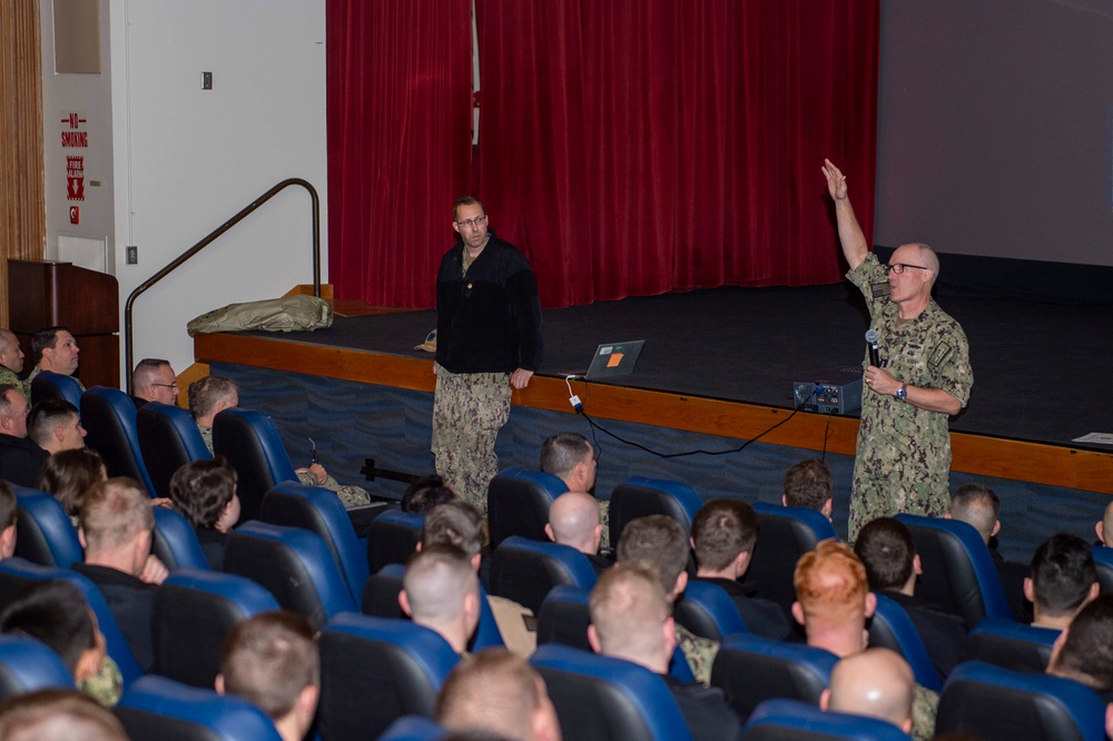 Rear Adm. Rick Seif Visits Naval Base Kitsap-Bangor