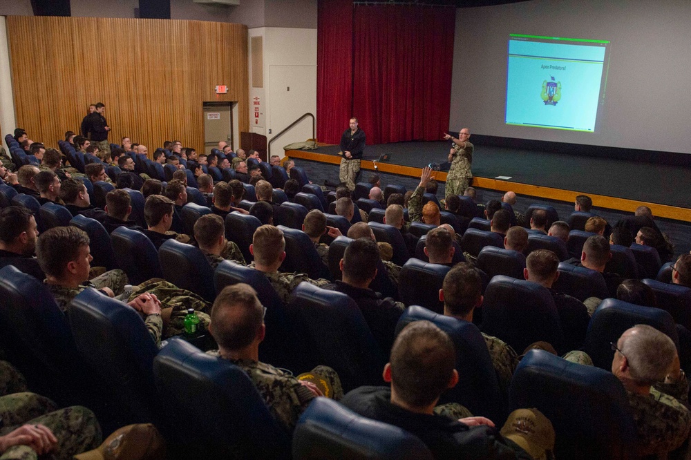 Rear Adm. Rick Seif Visits Naval Base Kitsap-Bangor