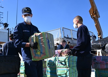 USCGC Campbell crew offloads approximately $91.3 million worth of cocaine in Ft. Lauderdale
