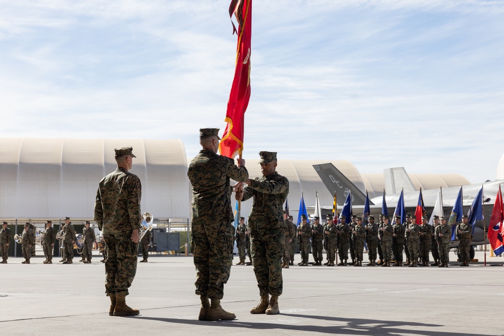 VMFA-122 hosts change of command