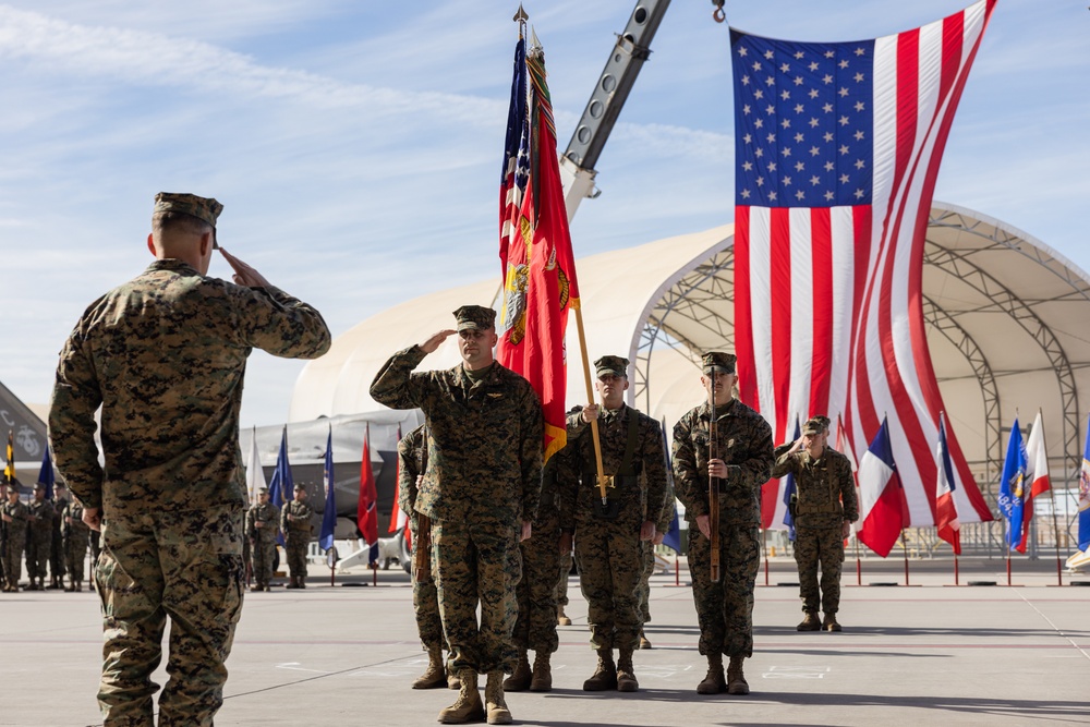 VMFA-122 hosts change of command