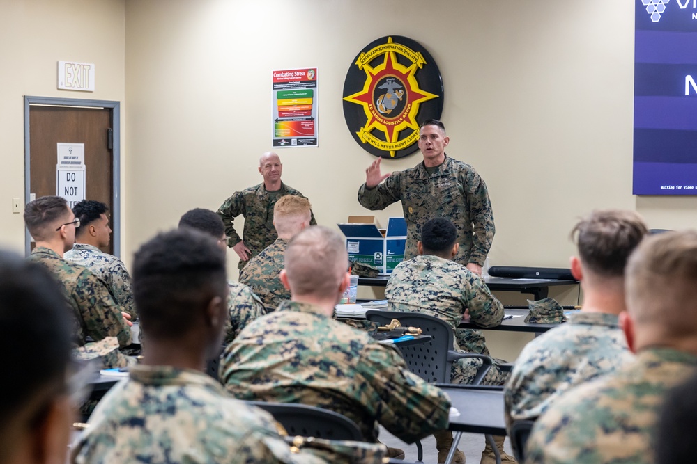 II Marine Expeditionary Force Commanding General Visits 2nd Marine Logistics Group Marines and Sailors