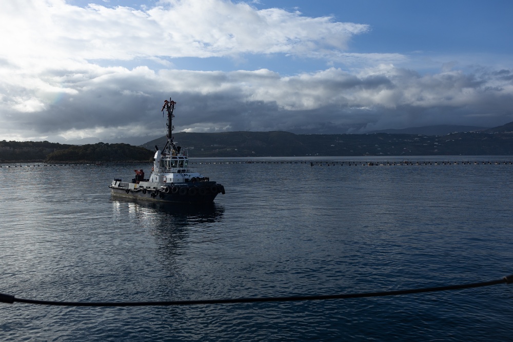 USS Oscar Austin (DDG 79) Departs from Souda Bay, Greece