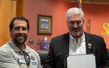 City of Sparks Mayor awarded with ESGR Patriot Award