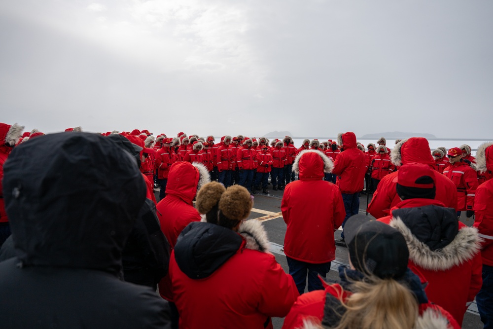 USCGC Polar Star (WAGB 10) holds quarters in McMurdo Sound during Operation Deep Freeze