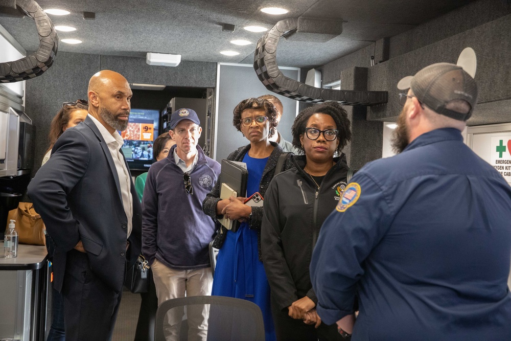 House Appropriations Committee Visits the UCLA Disaster Recovery Center