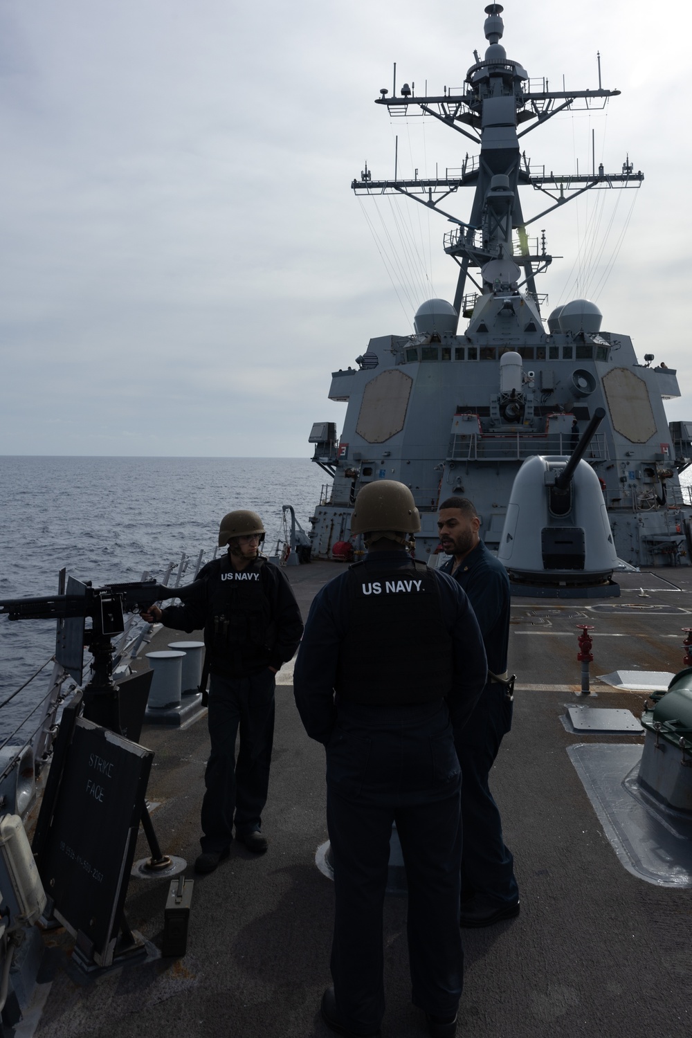 USS Oscar Austin (DDG 79) Conducts SCAT Quick Draw Drill