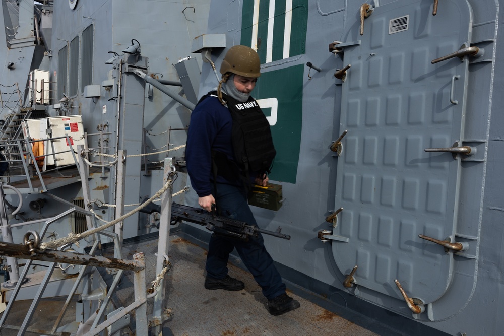 USS Oscar Austin (DDG 79) Conducts SCAT Quick Draw Drill