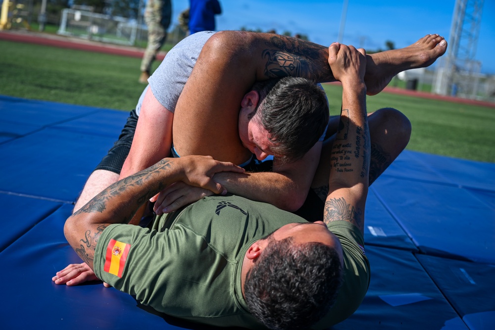 UFC fighter Erik Anders trains with NAVROTA Airmen during Warrior Heart Day