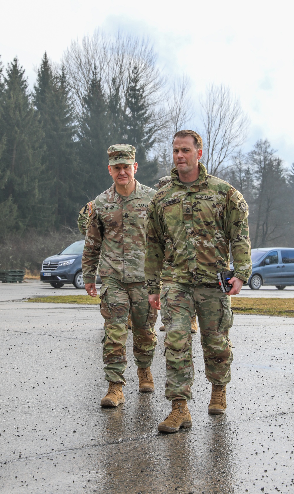 SMA Michael R. Weimer visits 2CR range day in Bavaria