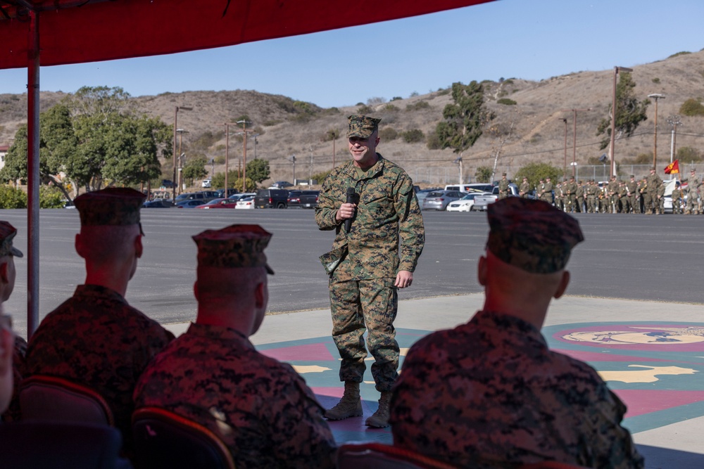 1st Bn., 5th Marines holds change of command ceremony