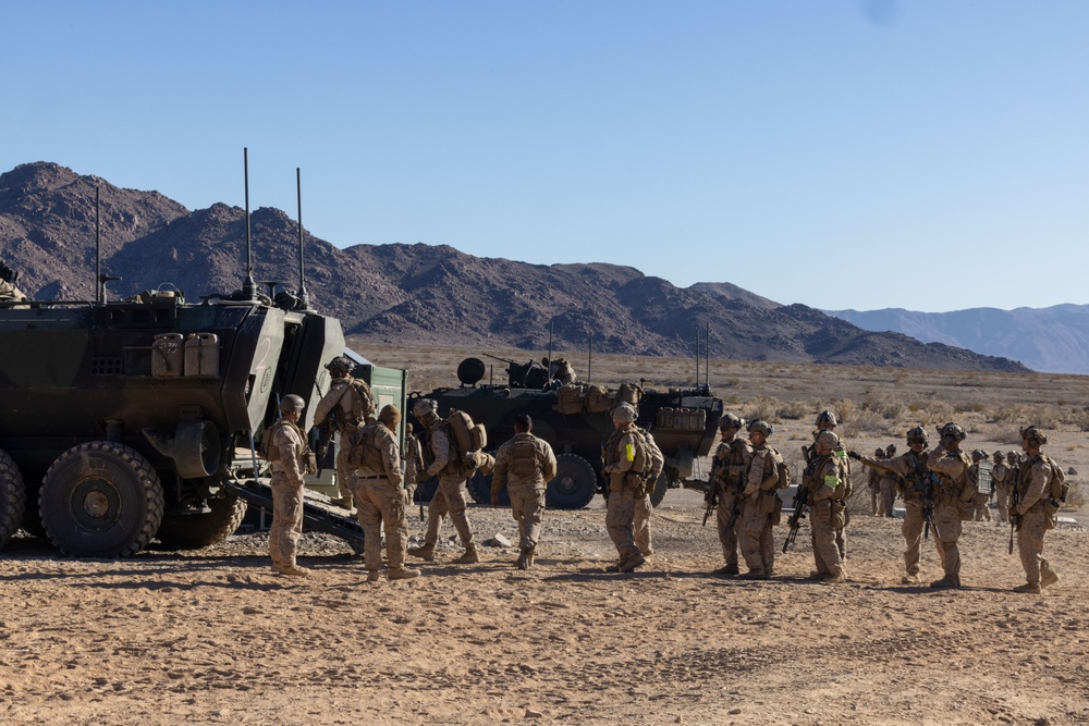 2/7 conducts a platoon urban raid exercise during ITX 1-25