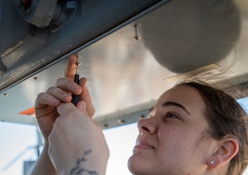 Sailor Performs Corrective Maintenance Aloft