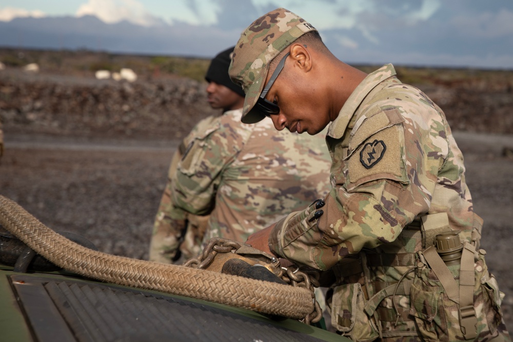 25th Sustainment Brigade Conducts Sling Load Training