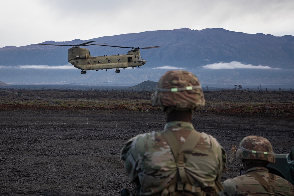 25th Division Sustainment Brigade Conducts Sling Load Training