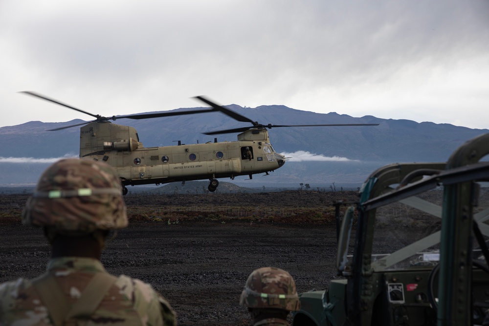 25th Division Sustainment Brigade Conducts Sling Load Training