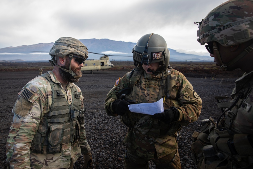 25th Division Sustainment Brigade Conducts Sling Load Training