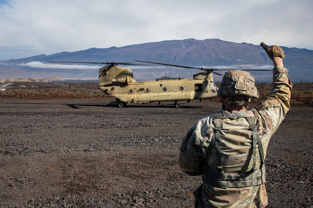 25th Division Sustainment Brigade Conducts Sling Load Training