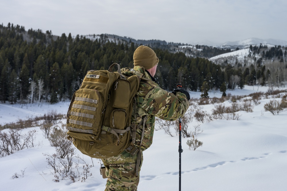 Wyoming National Guard conducts joint training with local partners in Teton Mountains