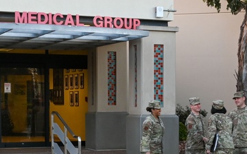 Maj. Gen. Ryder Visits 30th Medical Group