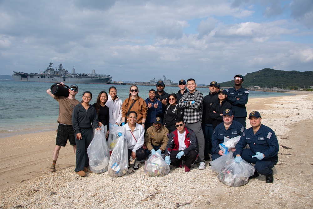 USS America (LHA 6) Sailors Conduct Beach Cleanup