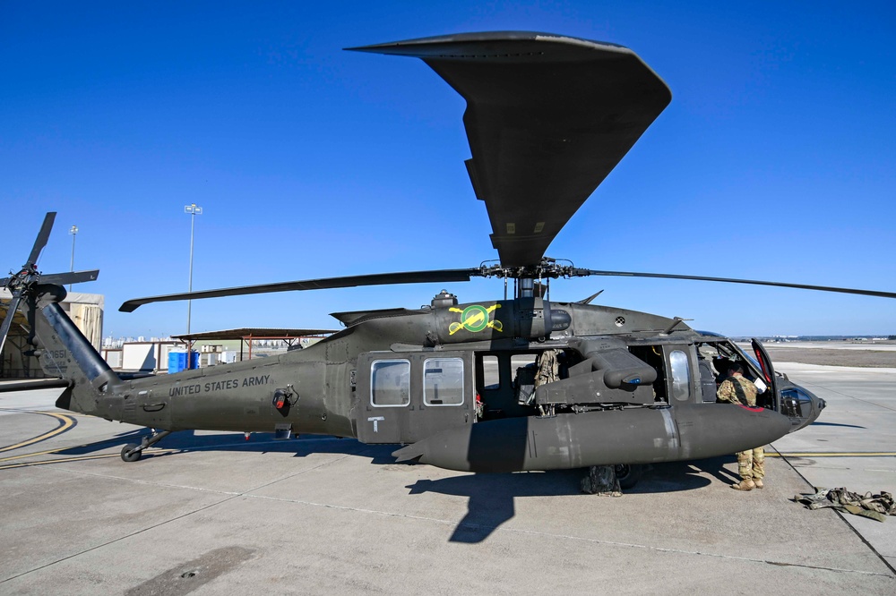 Army conducts aerial training out of Incirlik